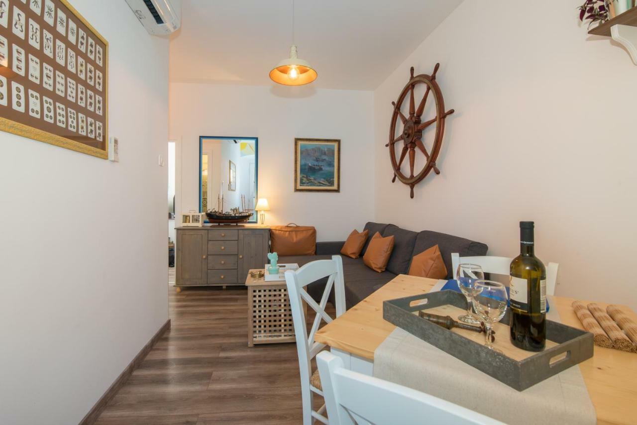 Skipper Suites Novigrad  Екстер'єр фото