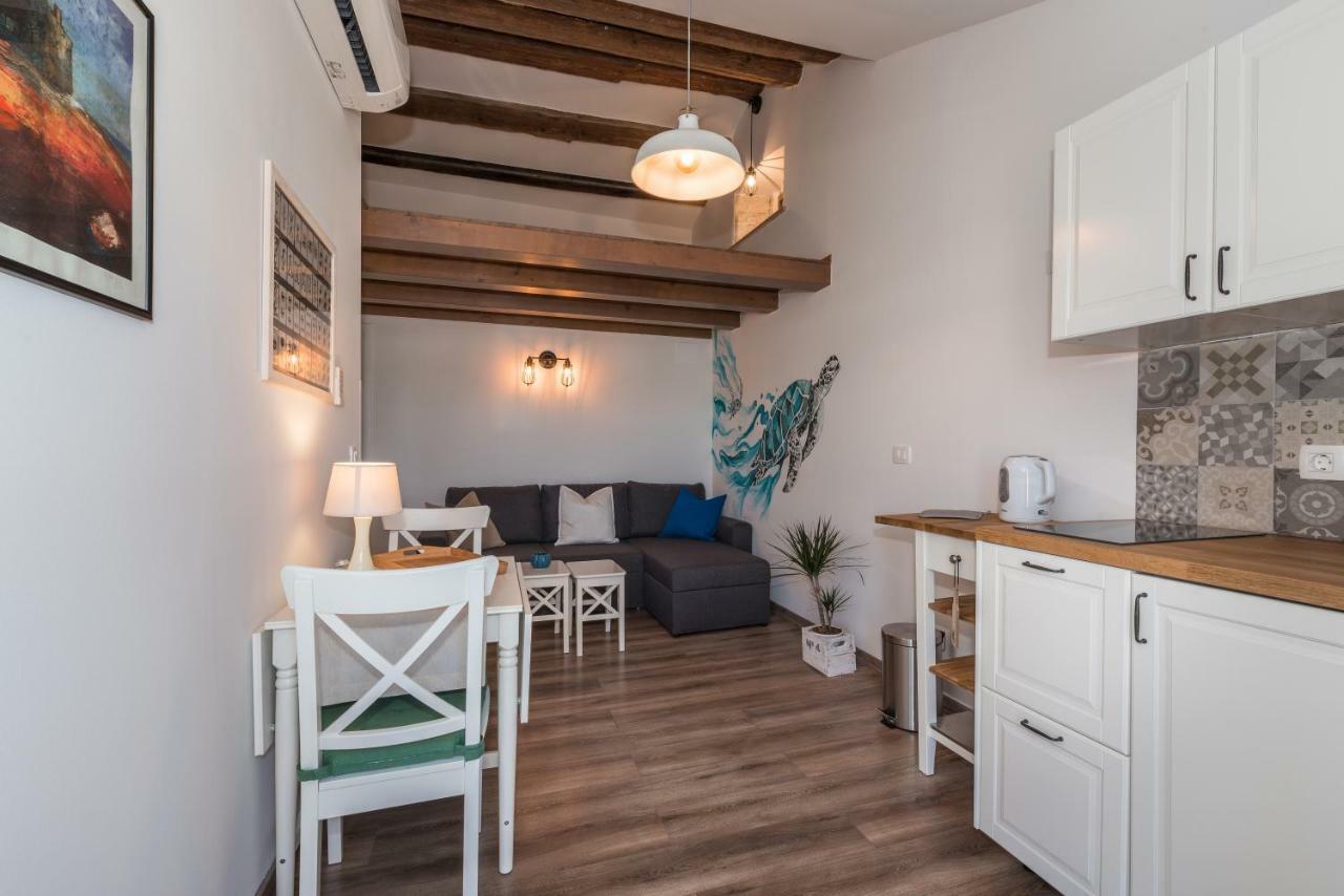 Skipper Suites Novigrad  Екстер'єр фото